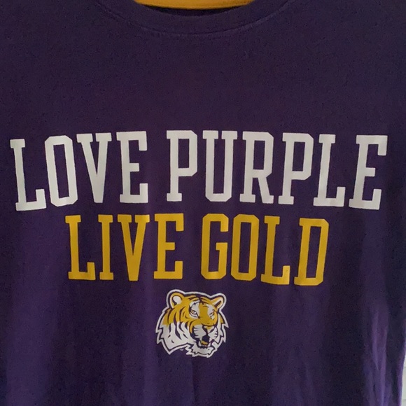 LSU Tigers Purple T-Shirt Small - Picture 2 of 6